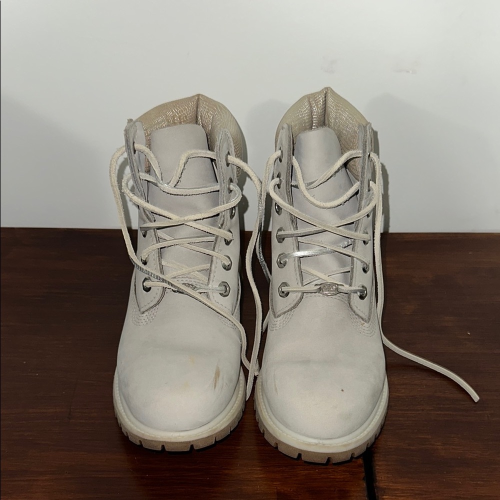 Light Grey Timberland boots size